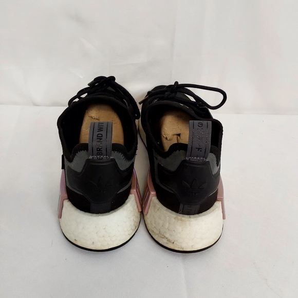 Adidas NMD R1 Parley Black Magic Mauve Shoes - Picture 6 of 12